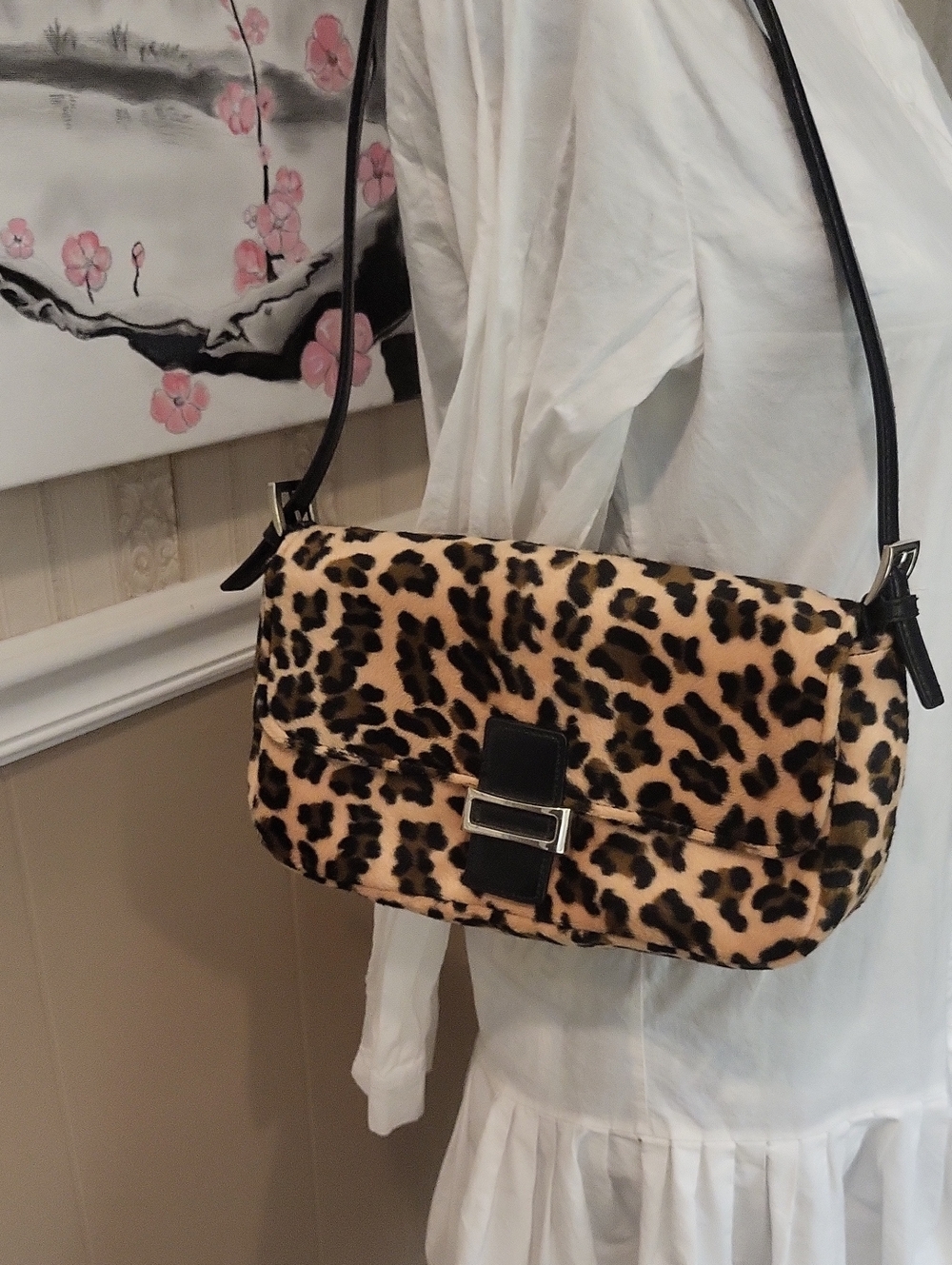 Source Unknown Leopard Print Shoulder Bag with Black Strap